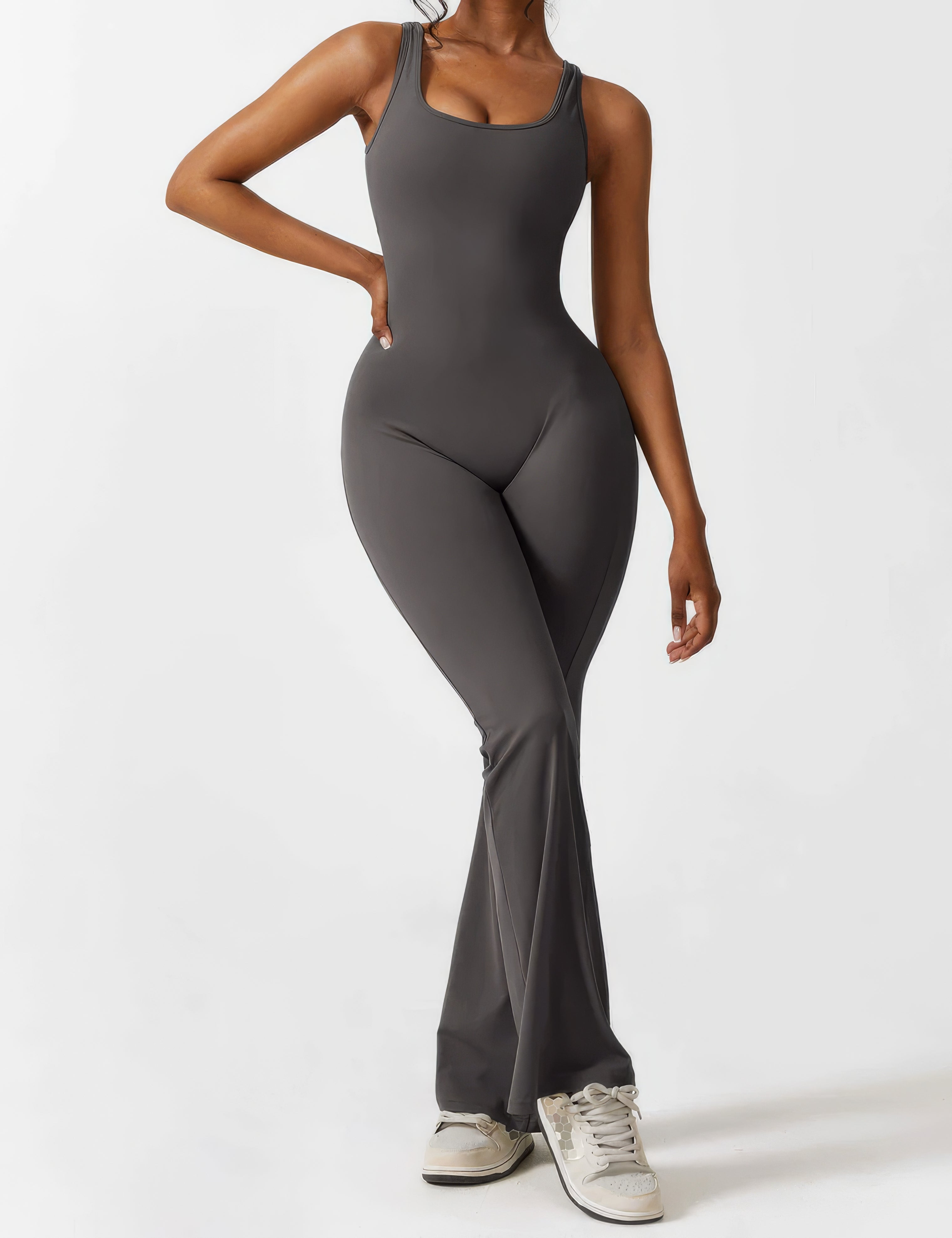 Monique - Jumpsuit Met Wijd Uitlopende Broek